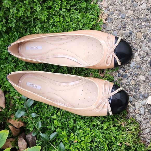 Geox | Shoes | Geox Respira Flats Blush Black Toe Box Classic Ballerina  Size 38 Eu 8 Us | Poshmark